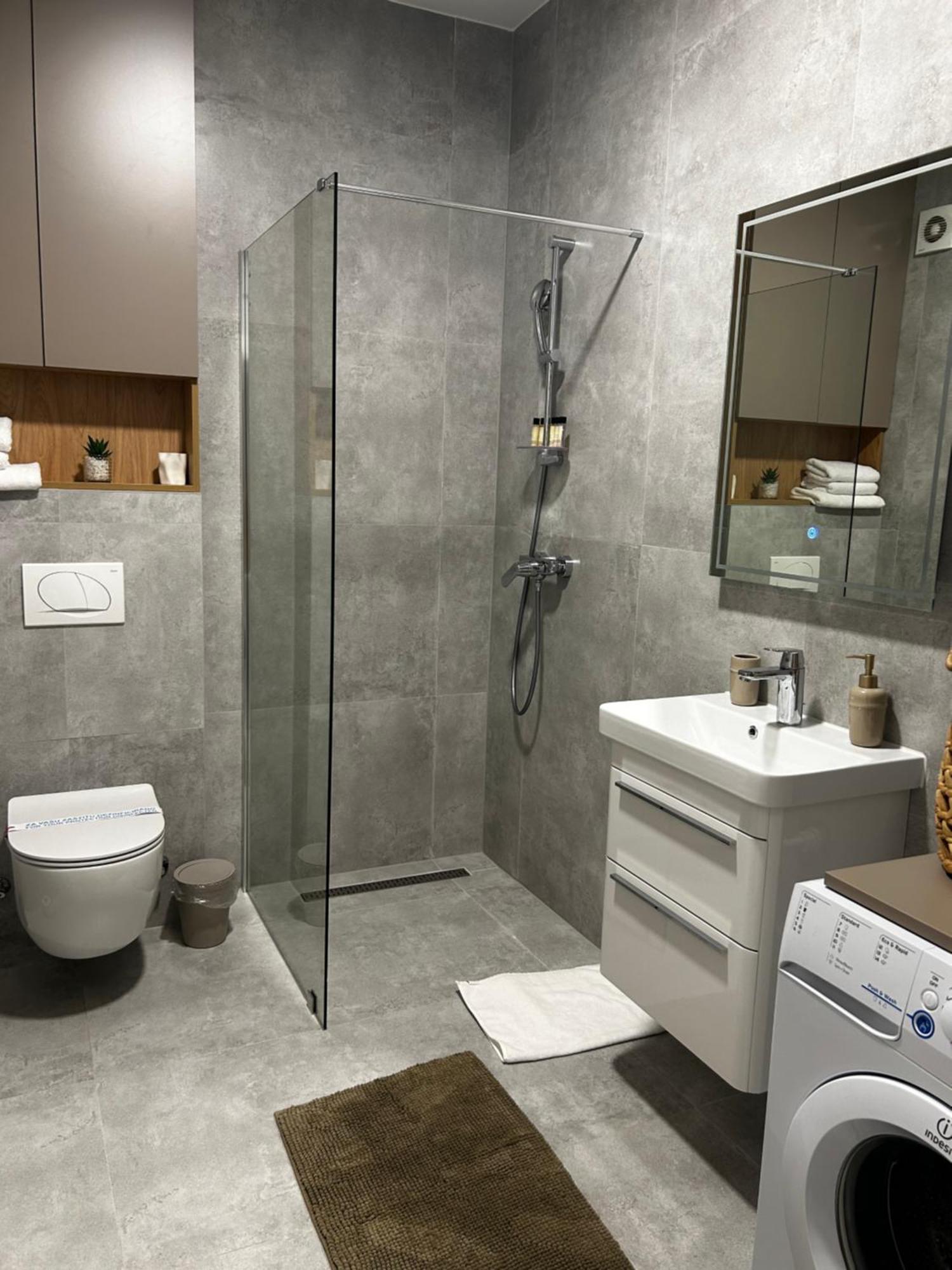 Merak2 Apartment- Free Private Parking โมสตาร์ ภายนอก รูปภาพ
