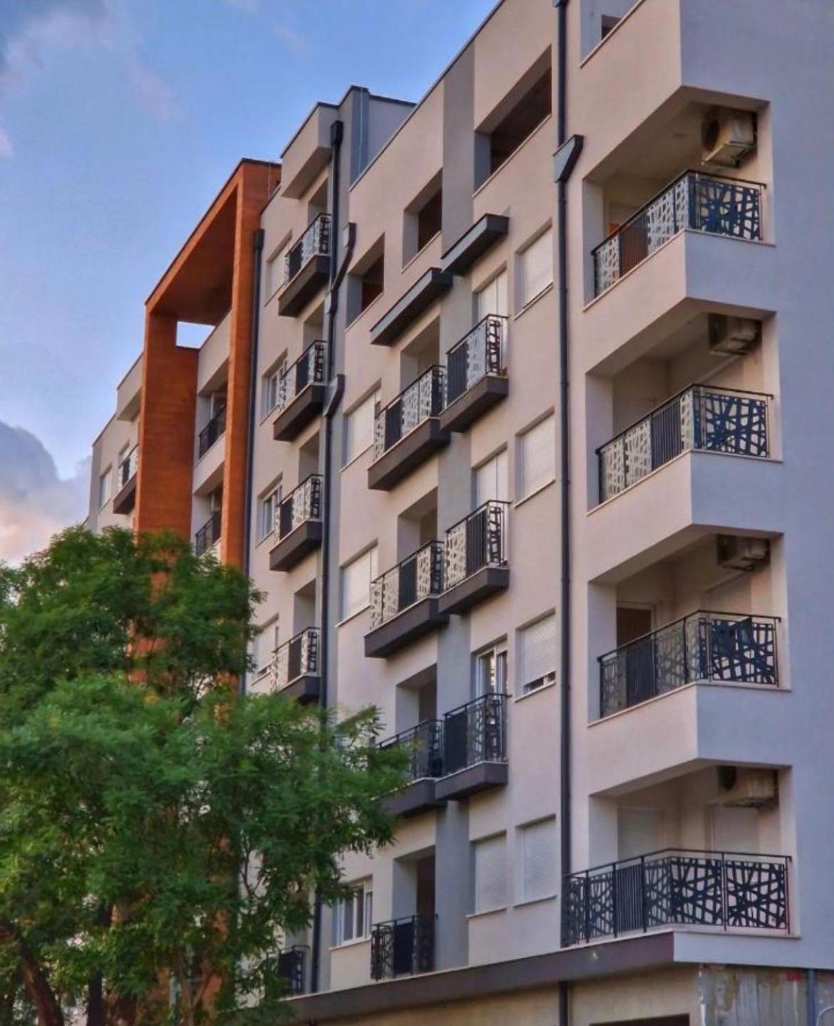 Merak2 Apartment- Free Private Parking โมสตาร์ ภายนอก รูปภาพ